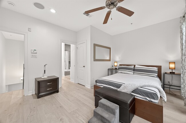 Building Photo - 118 McGowen St