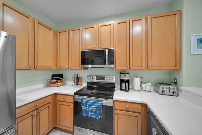 Building Photo - 13225 Silver Thorn Loop