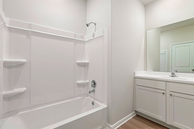 Building Photo - 320 Tejas Trl