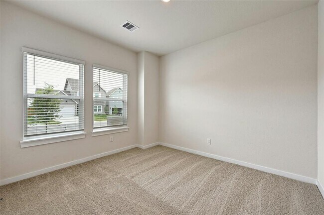Building Photo - 313 Merriman Rd
