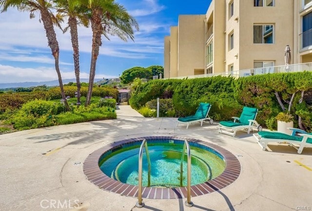 Building Photo - 3200 La Rotonda Dr
