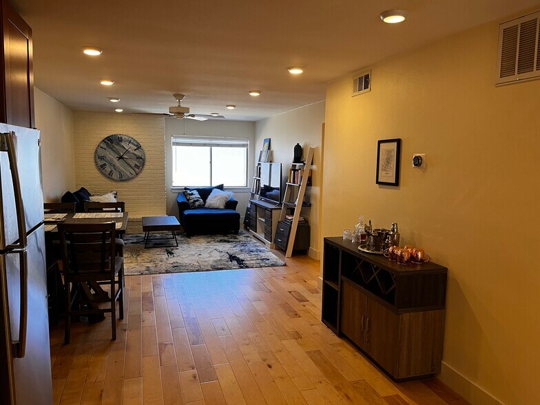 Spacious living room. Furnished as seen. - 909 Reinli St