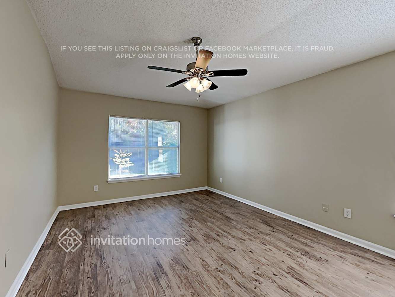 Building Photo - 8043 Sable Creek Dr E