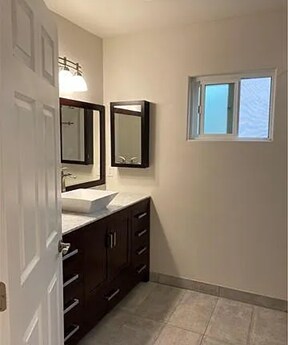 Building Photo - 6657 Enfield Ave