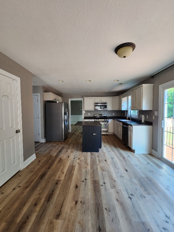Building Photo - 611 Stagecoach Dr