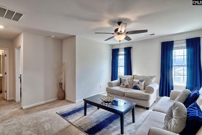 Building Photo - 660 Collett Dr