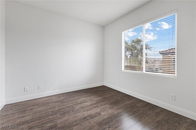 Building Photo - 8124 Lake Geneva Ct