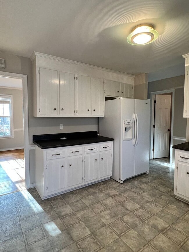 Building Photo - 2508 Crosstimbers Terrace