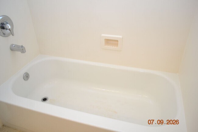 Building Photo - 2BED/2BA SOUTHWEST HOME - 1 STORY IN GATED COMMUNITY WITH POOL AREA AND SPA