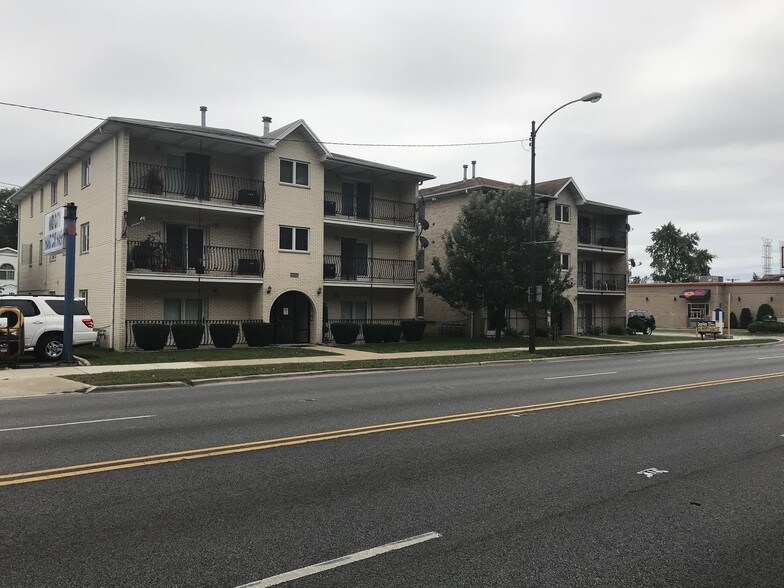 Building Photo - 4453 S Harlem Ave