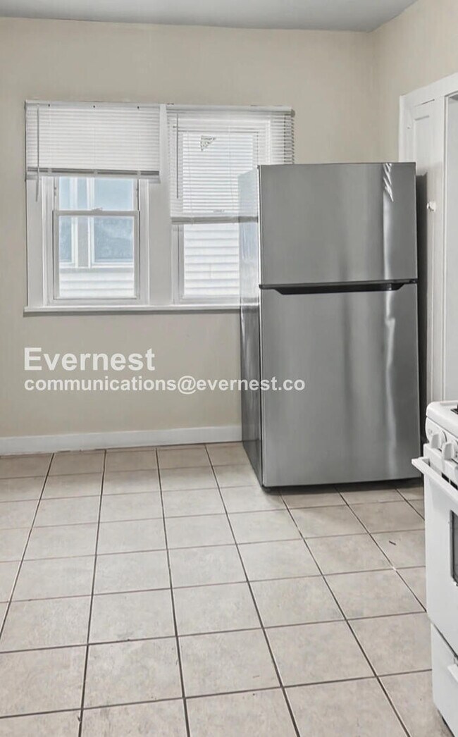 Building Photo - 3391 W 117th St