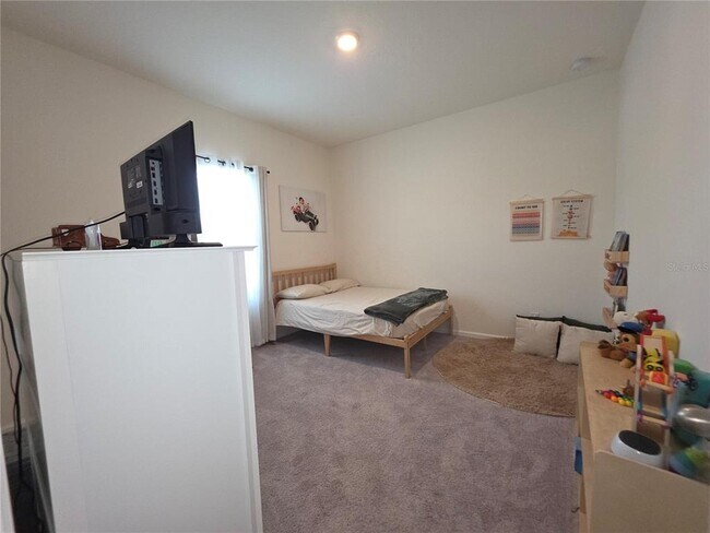 Building Photo - 1569 Effra Wy