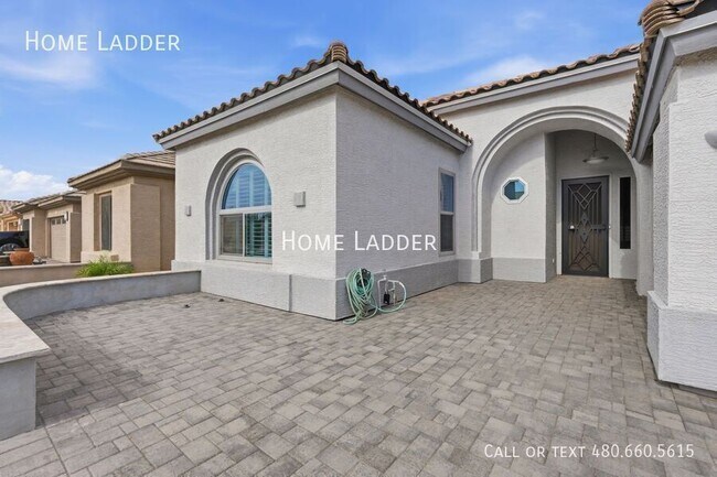 Building Photo - 5080 S McClelland Dr