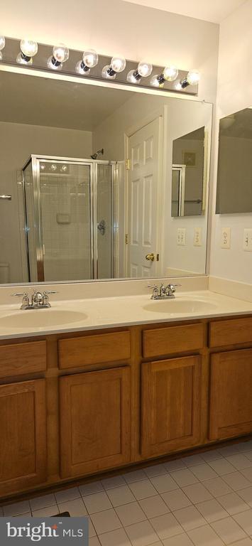 Building Photo - 12332 Rollys Ridge Ave