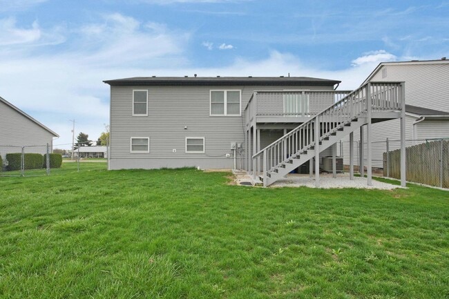 Building Photo - 1174 Obetz Rd