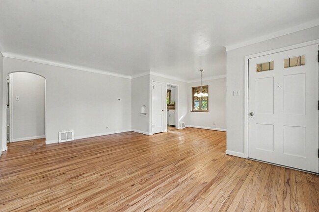 Building Photo - 7345 Montview Blvd