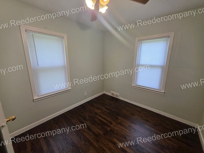Building Photo - 3317 173rd St