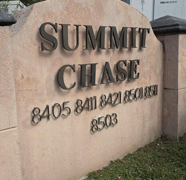 Primary Photo - 8405 NW 8th St