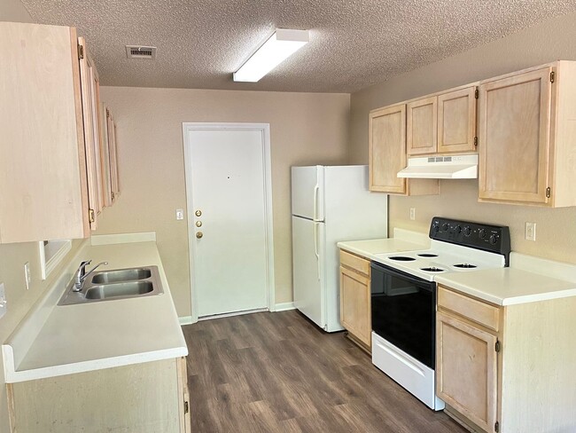 Building Photo - Charming 3 bedroom 2 bath home in Killeen!!