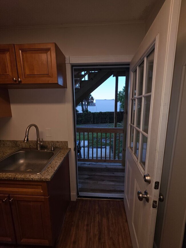 Building Photo - 202 Luella Ct