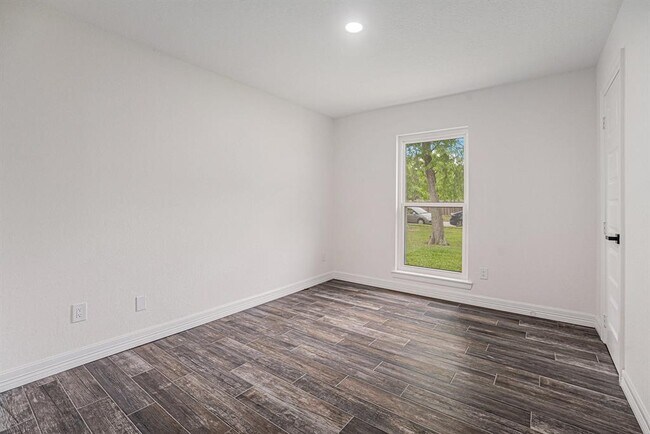 Building Photo - 614 Magnolia Bend St