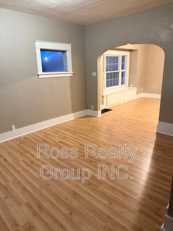 Building Photo - 1403 Navarre Ave