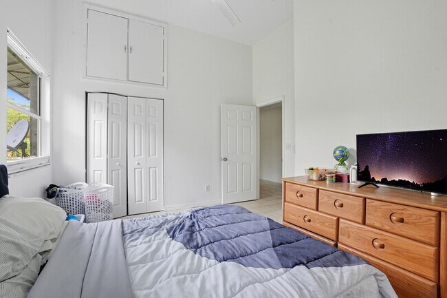 Building Photo - 2261 Krape Rd