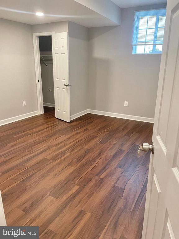 Building Photo - 44400 Stone Roses Cir