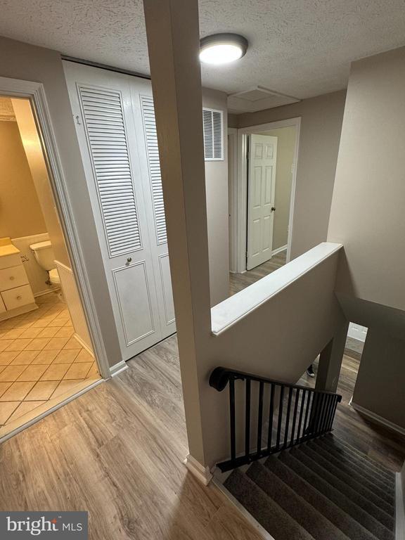 Building Photo - 520 Ellrose Ct