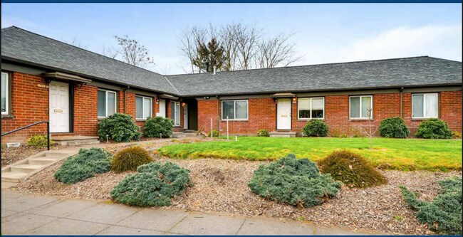 Building Photo - 1bed w/hardwoods, extra storage onsite, co...