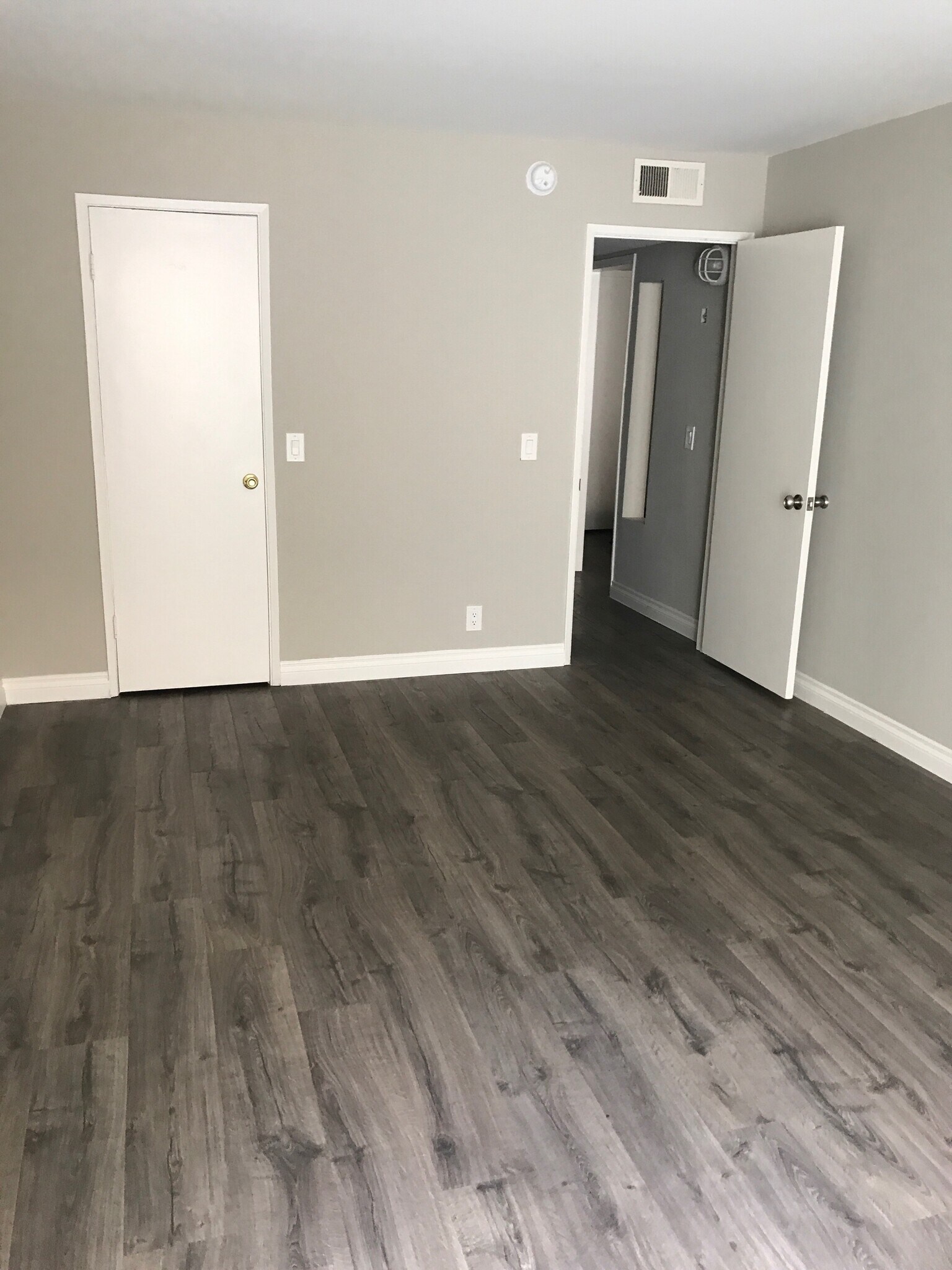 Building Photo - 1745 Camino Palmero St