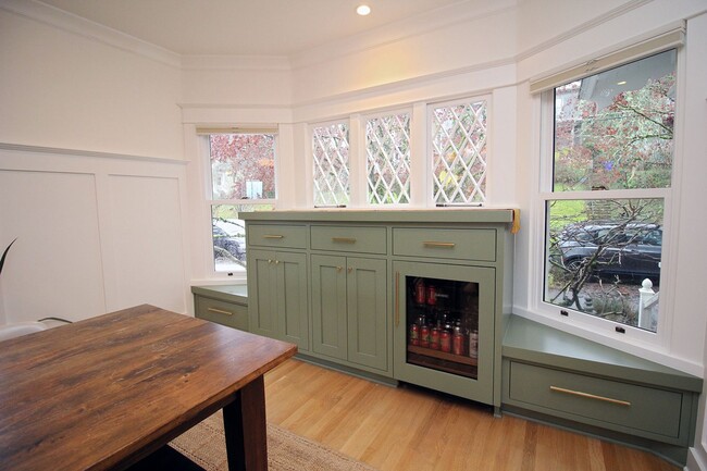 Building Photo - 3309 NW Thurman St