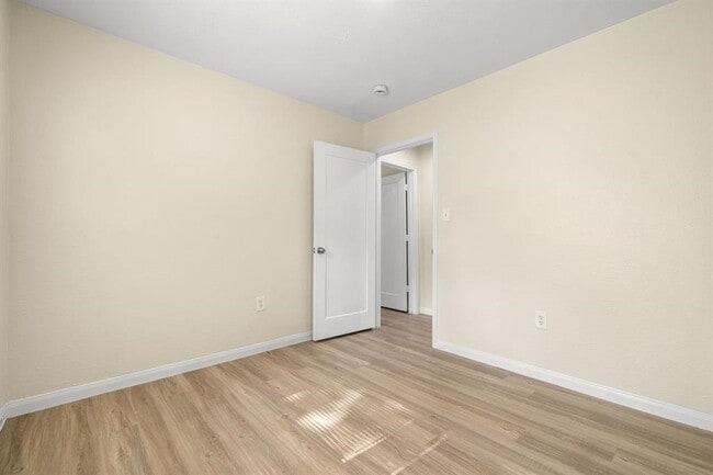 Building Photo - 4726 Angleton St