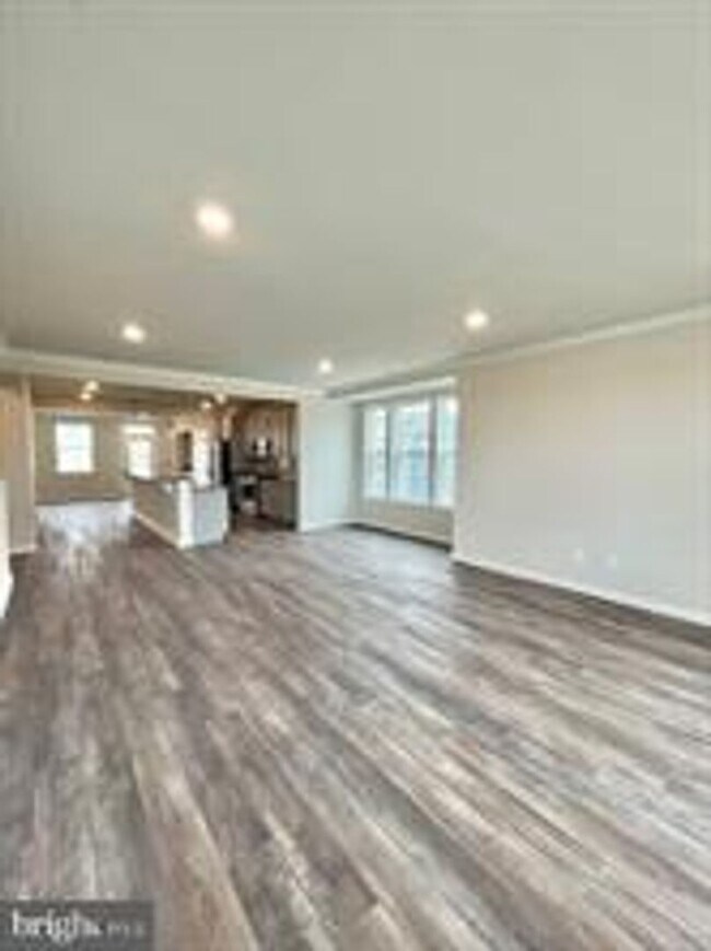 Building Photo - SPACIOUS LUXURY CONDO IN WESTVIEW SOUTH FREDERICK