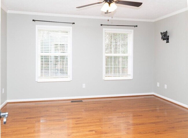 Building Photo - Beautiful!!!! Move in Ready!