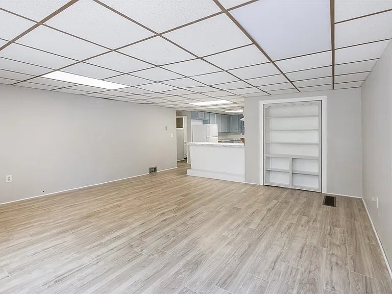 Building Photo - 27 St Paul St