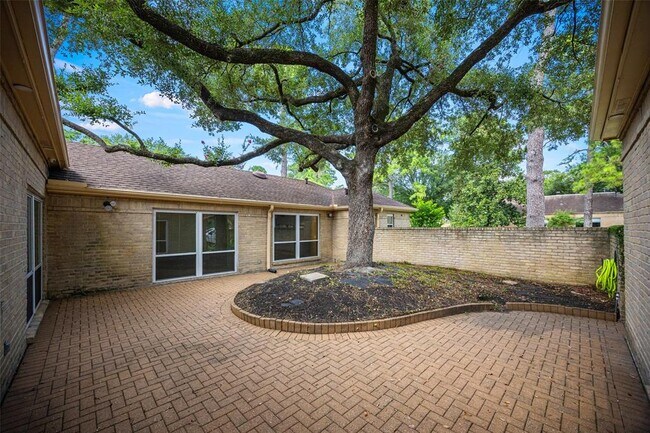 Building Photo - 10703 Cypresswood Dr
