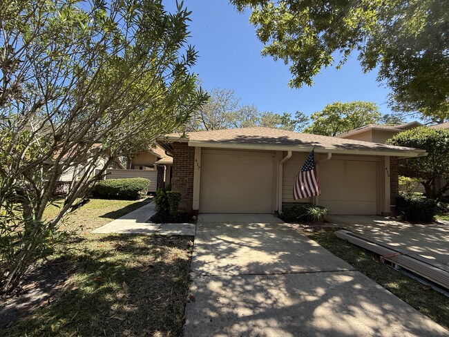 Primary Photo - 417 Evesham Pl
