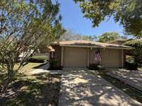 Building Photo - 417 Evesham Pl