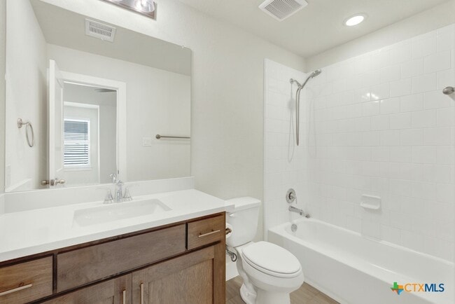 Building Photo - 1031 Lime Gruene