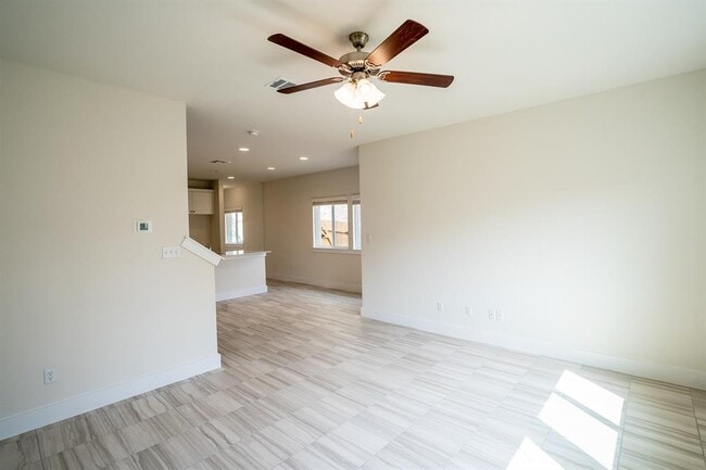 Building Photo - 113 Furlong Dr