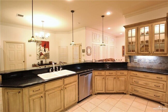 Building Photo - 3003 Wisteria Dr
