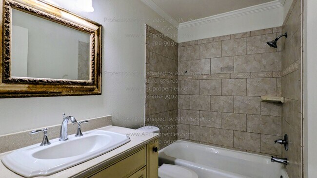 Building Photo - 4800 Daroca Way