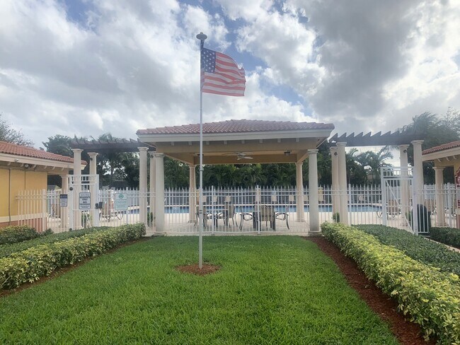 Building Photo - 3530 NW 29th Ct