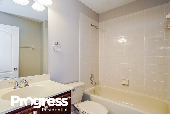 Building Photo - 33501 Terragona Dr