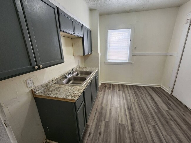 Building Photo - 14012 Scioto Ave