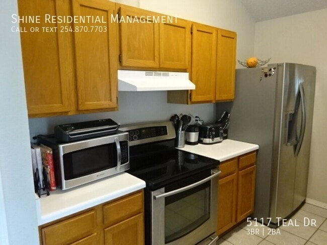 Building Photo - 5117 Teal Dr