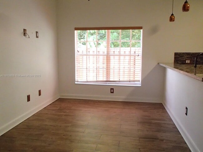 Building Photo - 21519 SW 90th Ct