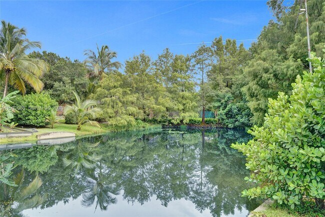 Building Photo - 470 Petersburg Tr