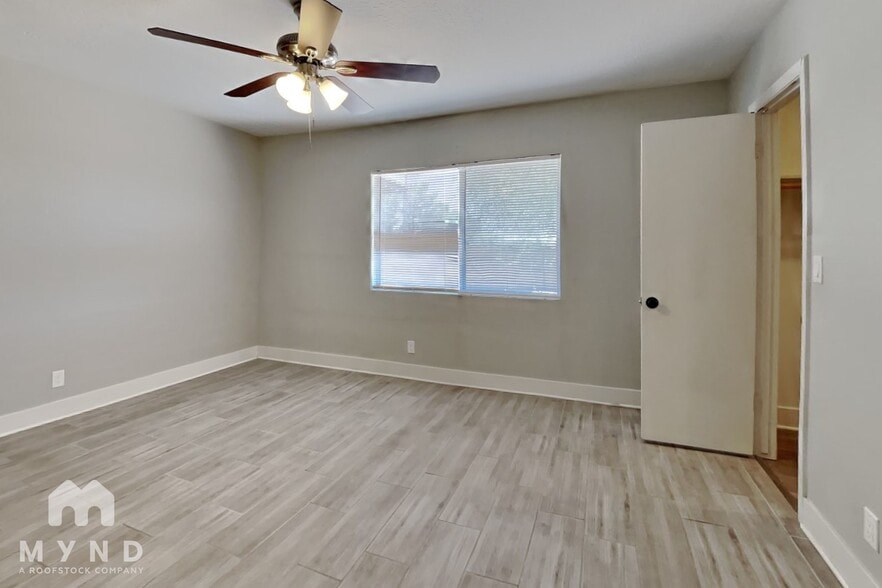 Building Photo - 4561 W Boca Raton Rd